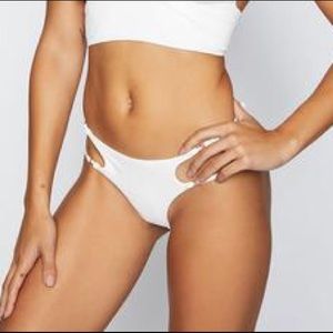 Frankie’s Bikinis Paige Ribbed White Bottoms